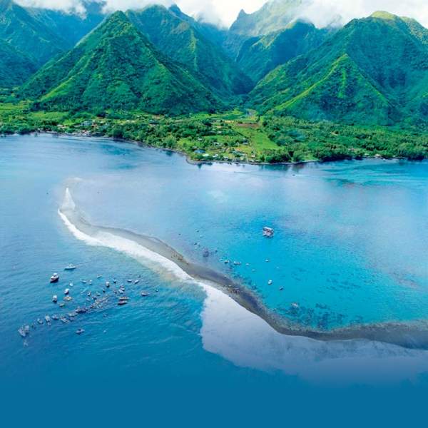 Raiatea - port w Uturoa